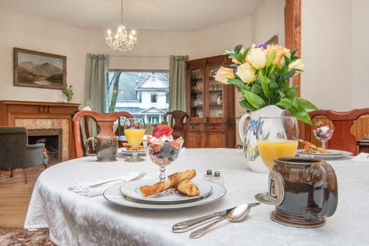 The Lamplighter Bed & Breakfast Of Ludington Buitenkant foto