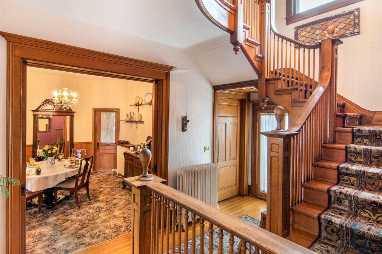 The Lamplighter Bed & Breakfast Of Ludington Buitenkant foto