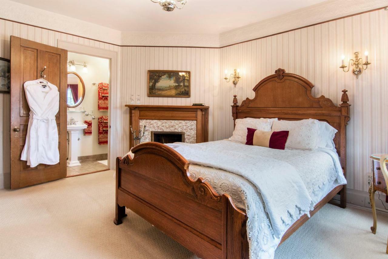 The Lamplighter Bed & Breakfast Of Ludington Buitenkant foto