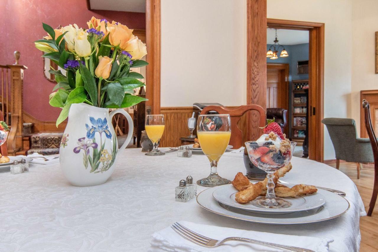 The Lamplighter Bed & Breakfast Of Ludington Buitenkant foto