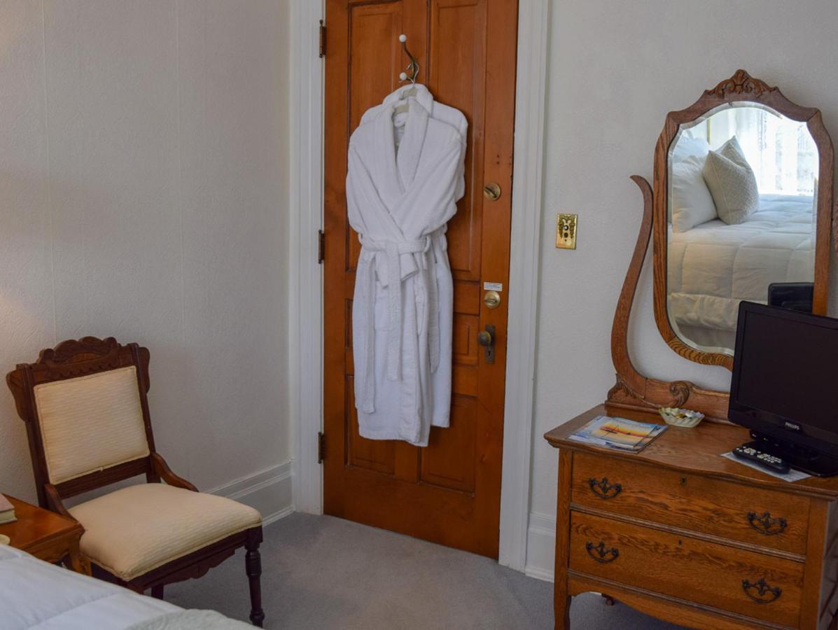 The Lamplighter Bed & Breakfast Of Ludington Buitenkant foto